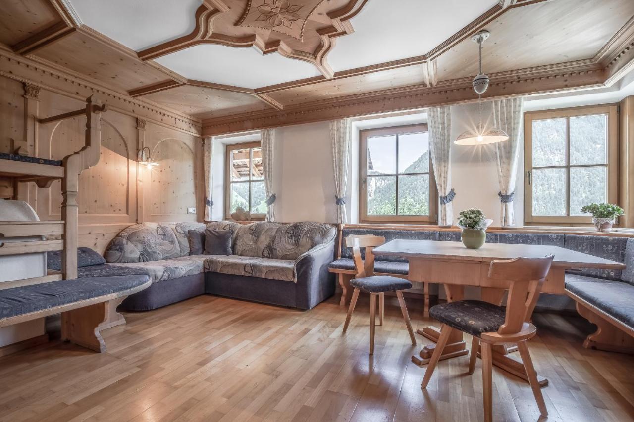 Apartment Dolomites Nest San Martino in Badia Dış mekan fotoğraf